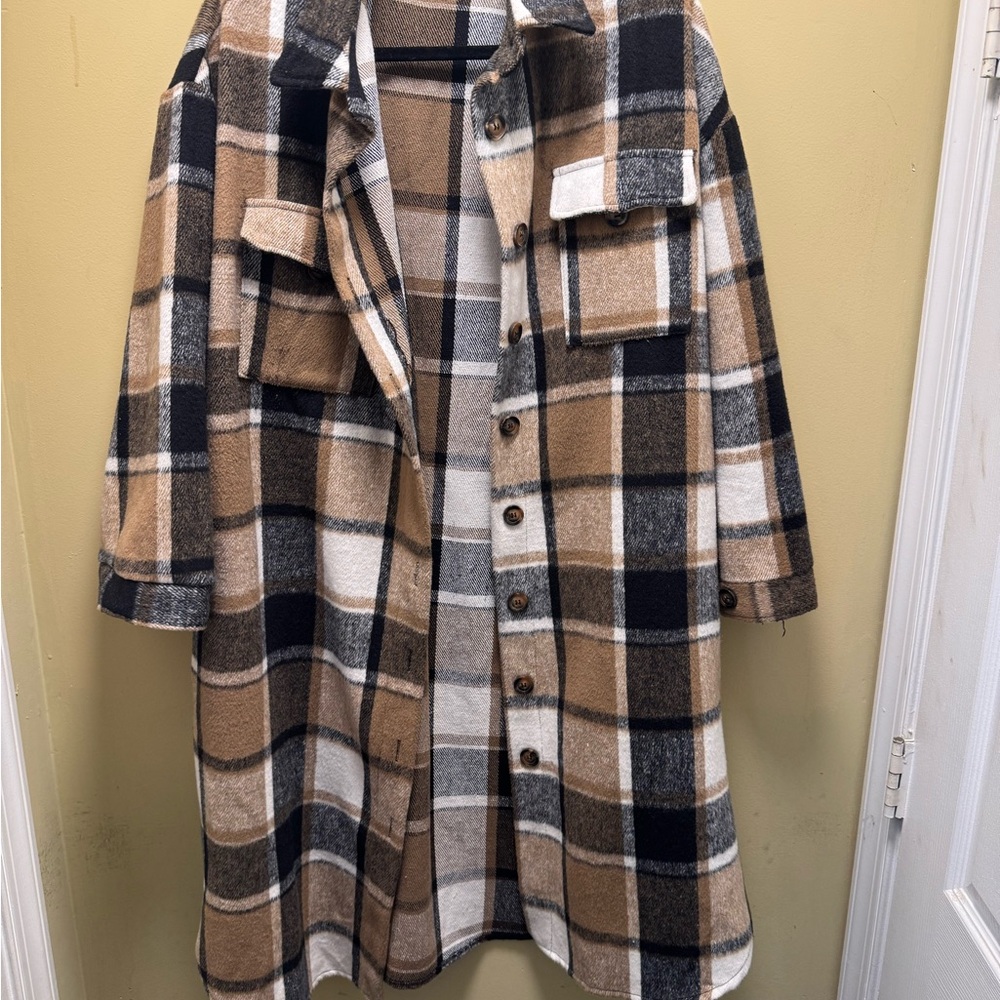 ***Pre-Loved*** Plaid Tan, Brown & Black Button-Up Sweater Size XL